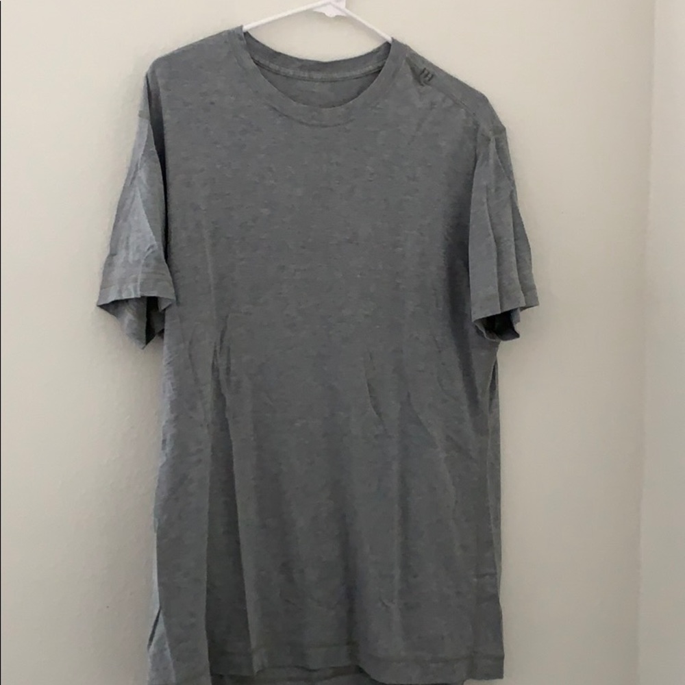 Grey Men’s LuLu tee